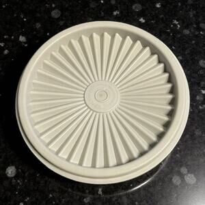 Tupperware Gray Servalier Starburst Lid 812 Replacement Fit 811 1323 USA Vintage